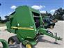 John Deere 2001 557 Balers - Round