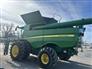 John Deere 2012 S690 Combines