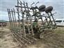 John Deere 1997 980 Field Cultivators