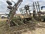 John Deere 1997 980 Field Cultivators