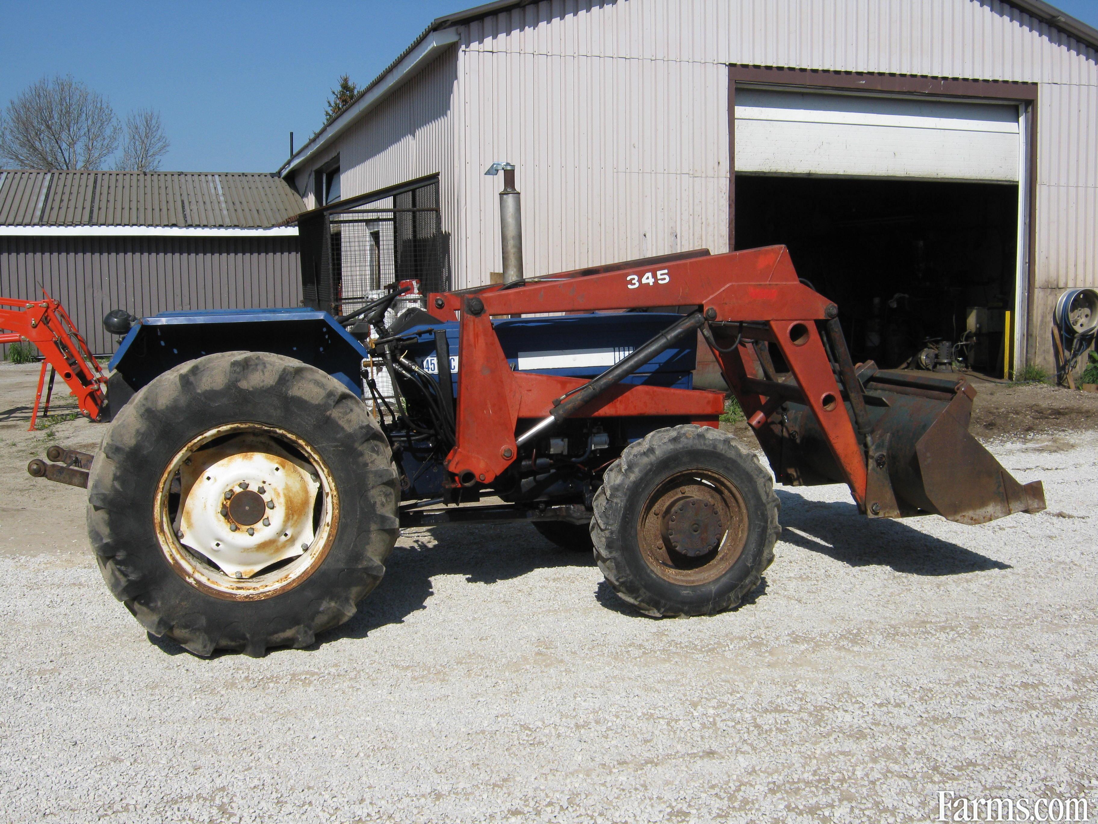 445 Universal Tractor with Loader for Sale