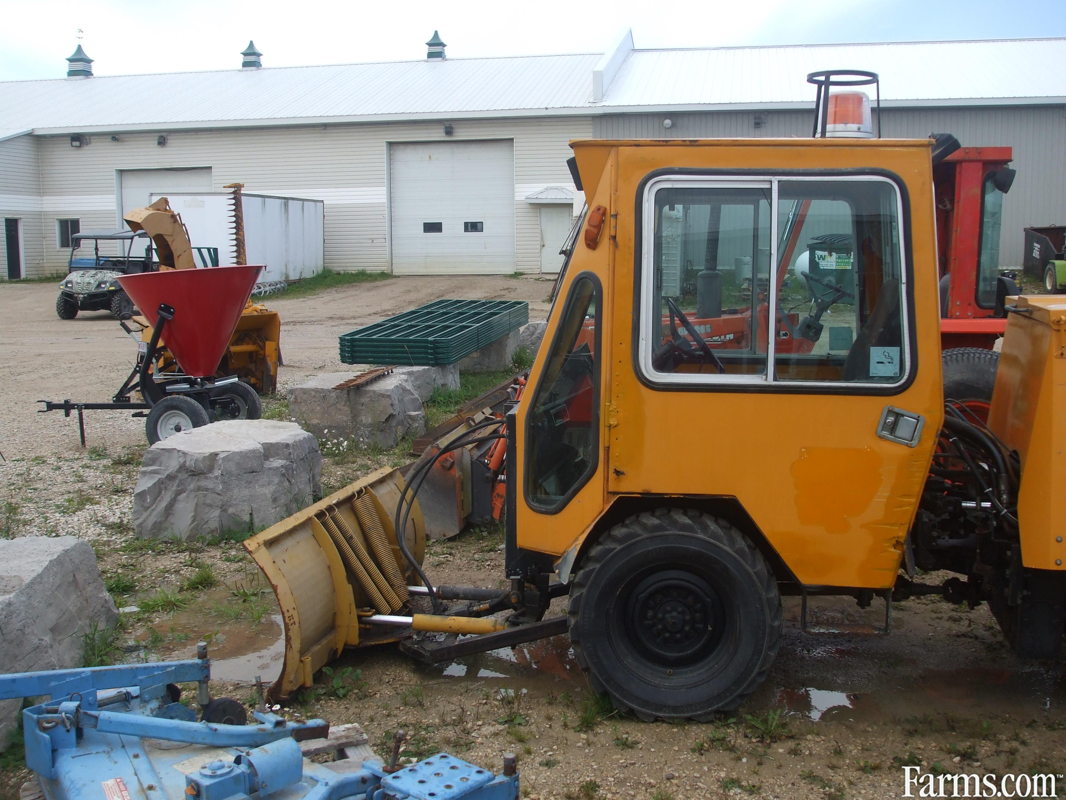 Trackless 1989 MT5 Snow Removal for Sale