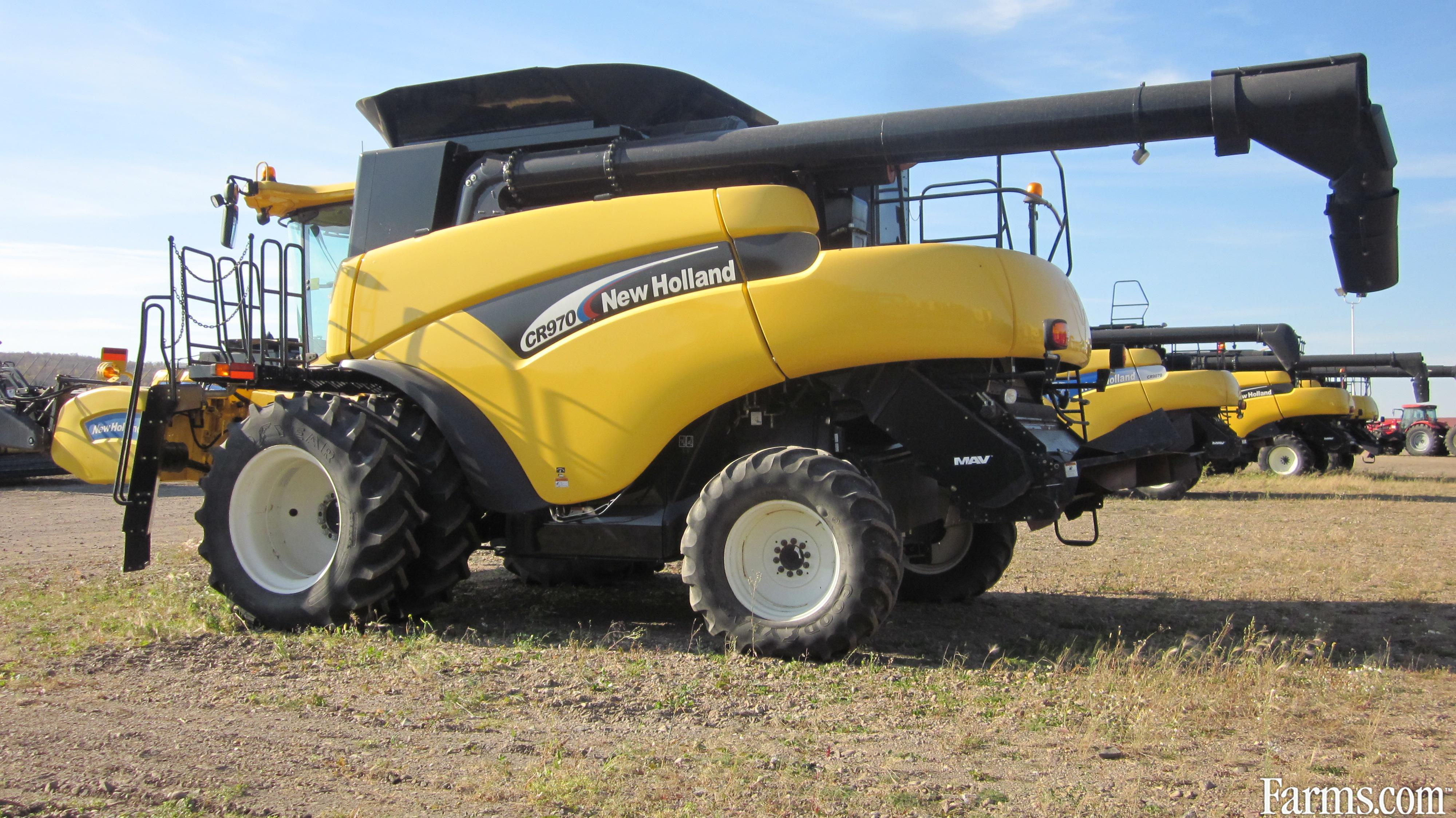 2006 New Holland CR970 Combine for Sale