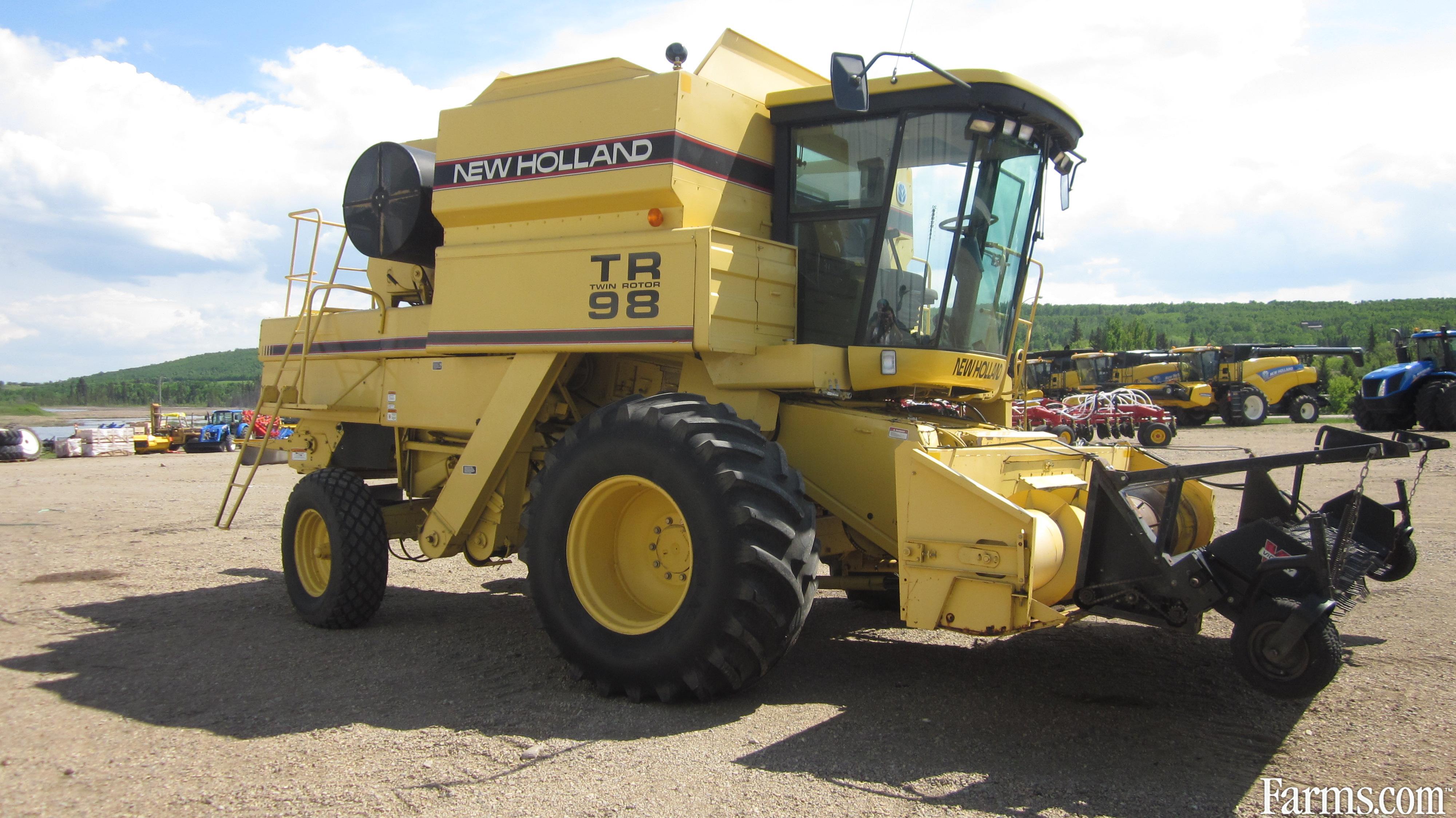 1997 New Holland TR98 Combine for Sale