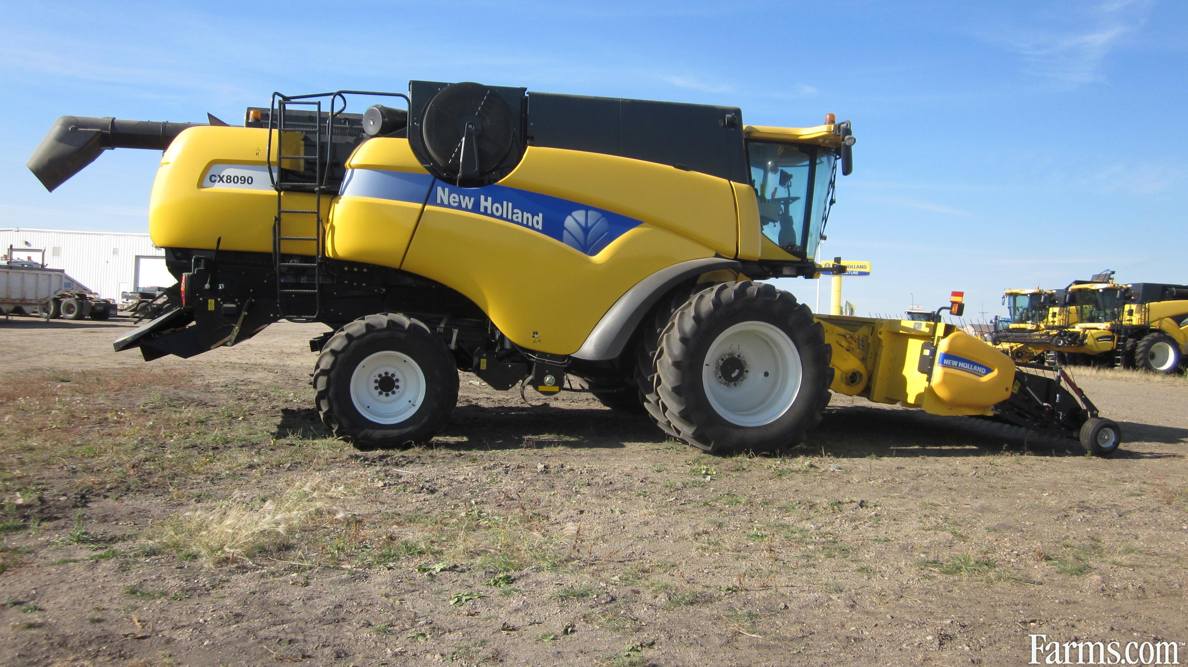 2013 New Holland CX8090 Combine for Sale