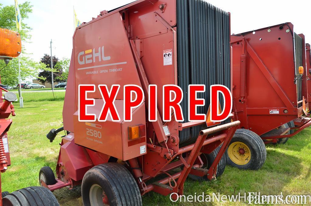 2003 Gehl 2580 Round Baler for Sale