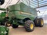 John Deere 2017 S670 Combines