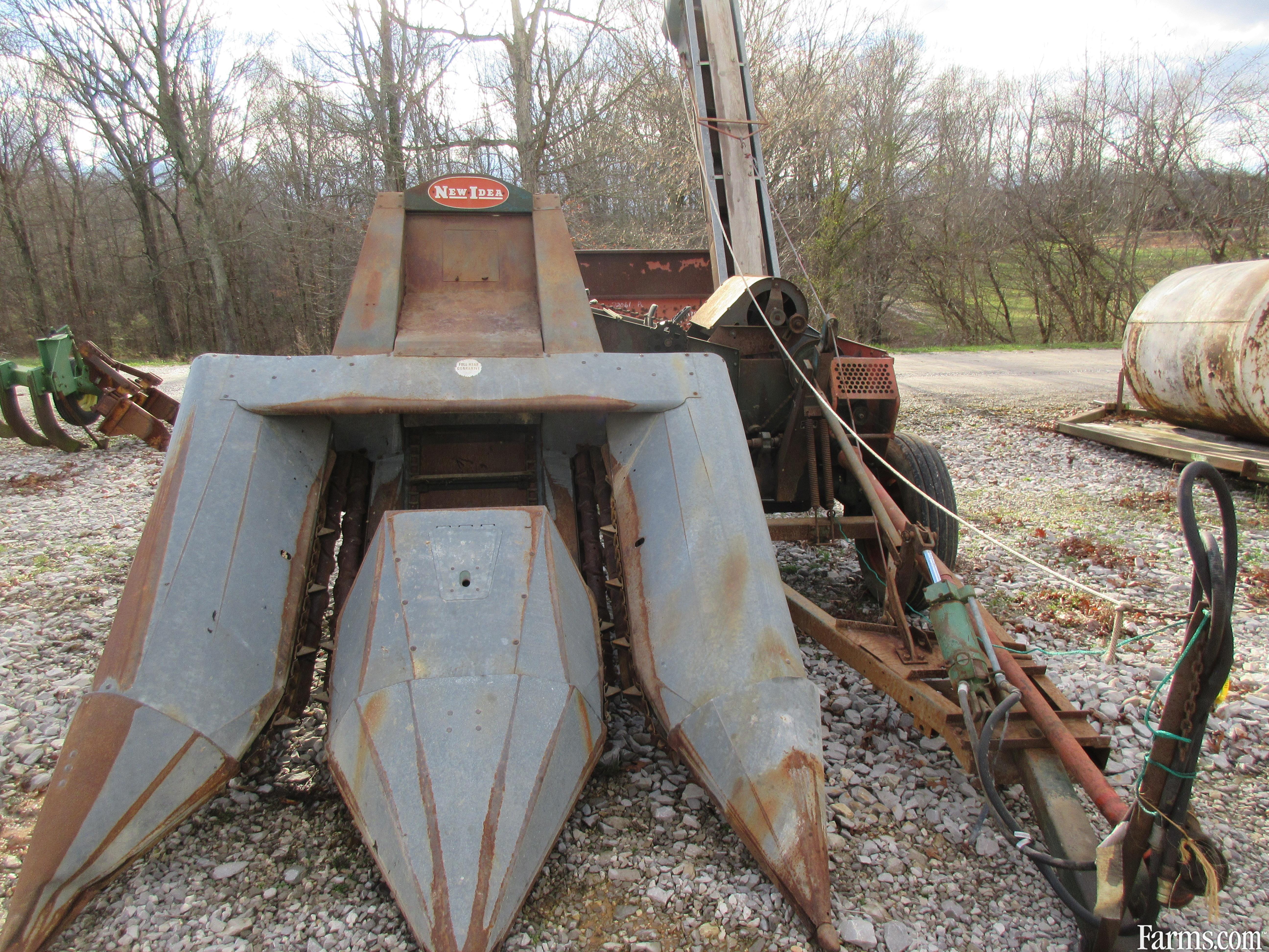 New Idea 311 corn picker for Sale