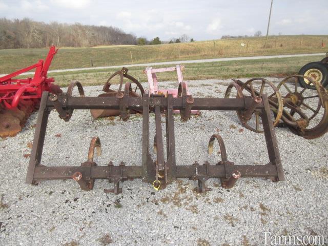 Ford Ford 3pt 7 shank chisel plow Plows / Rippers for Sale | USFarmer.com