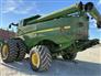 John Deere 2013 S680 Combines
