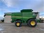 John Deere 2013 S680 Combines