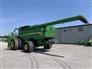 John Deere 2013 S690 Combines