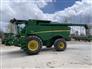 John Deere 2014 S680 Combines