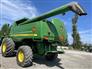 John Deere 2010 9570 STS Combines