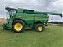 John Deere 2013 S680 Combines