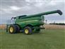 John Deere 2013 S680 Combines