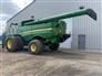 John Deere 2015 S670 Combines