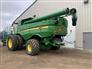 John Deere 2020 S790 Combines