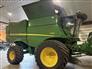 John Deere 2016 S690 Combines