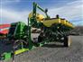 John Deere 2022 1745 Planters
