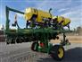 John Deere 2022 1745 Planters