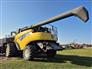 2012 New Holland CR9080 Combine