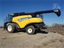 Used 2012 New Holland CR6090 Combine