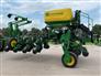 John Deere 2025 1775NT Planters