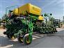 John Deere 2025 1775NT Planters