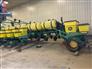 John Deere 1989 7200 Planters