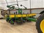 John Deere 2001 1760 Planters