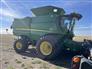John Deere 2015 S680 Combines