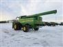 John Deere 2015 S680 Combines