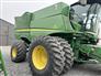 John Deere 2015 S690 Combines