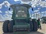 John Deere 2017 S690 Combines