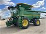 John Deere 2017 S690 Combines