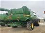 John Deere 2015 S690 Combines