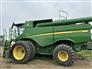 John Deere 2016 S670 Combines