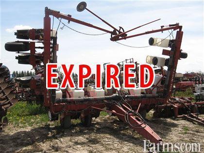 White 5100 12 row planter for Sale | Farms.com