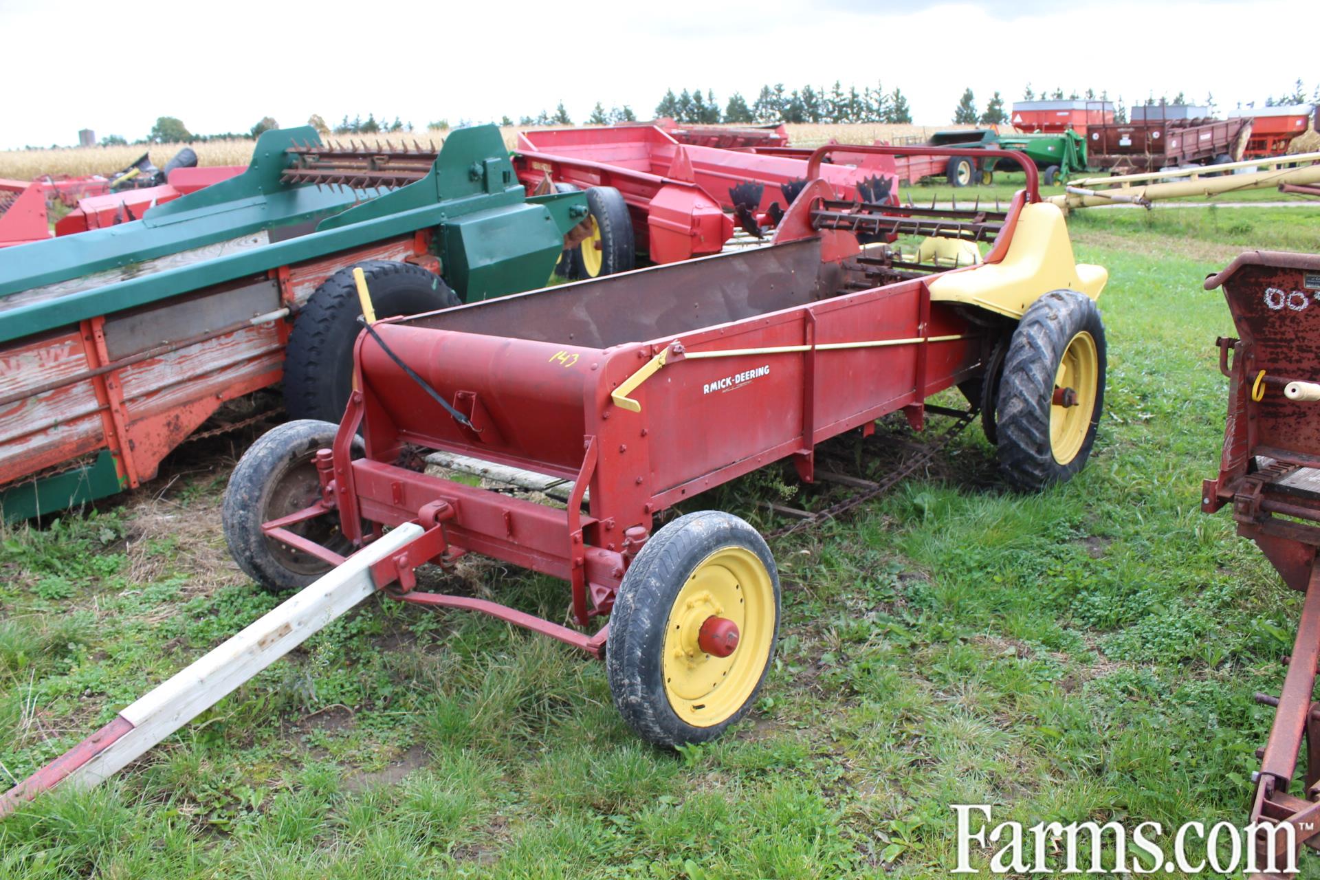 International Manure Handling / Spreaders for Sale