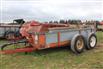 Gehl 250 Tandem Spreader