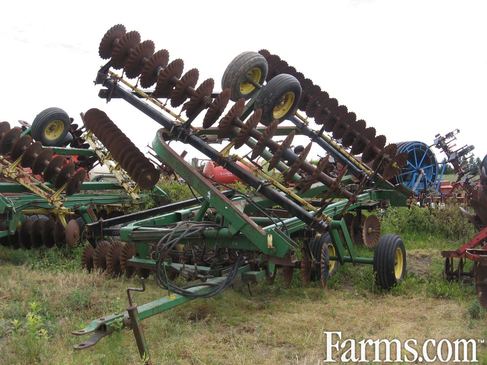 JD 220 disc 22', wavy coulters for Sale