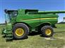 John Deere 2022 S770 Combines
