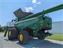 2025 John Deere S7 900