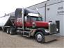 Freightliner 2011 Coronado XL Conventional Trucks W / Sleeper