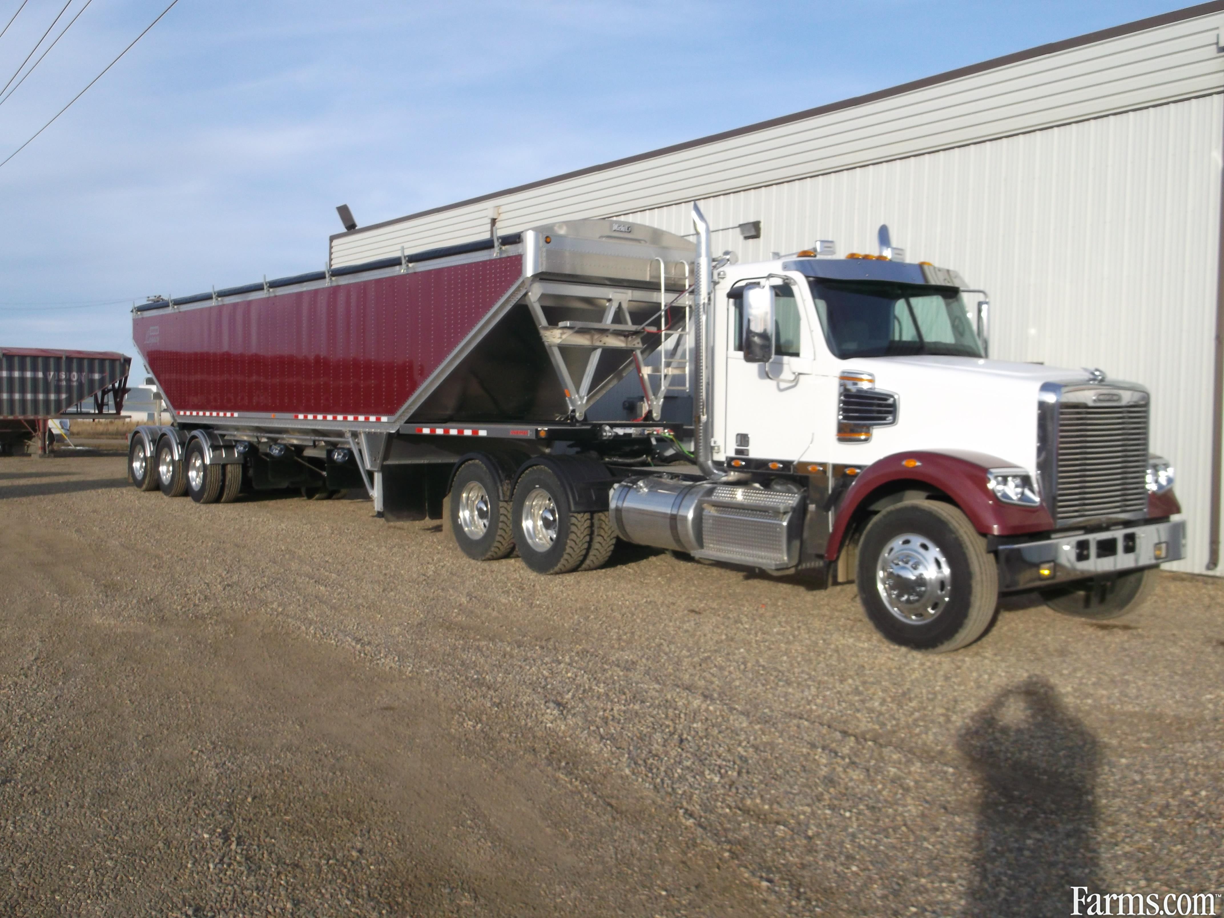 Doepker 2018 Legacy Tridem Three Hopper Hopper Grain Trailers For Sale 7401