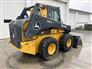 John Deere 2020 330G Skid Steers