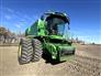 John Deere 2014 S680 Combines