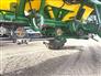 John Deere 2010 1830 Air Seeders / Air Carts