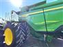 John Deere 2023 X9 1000 Combines